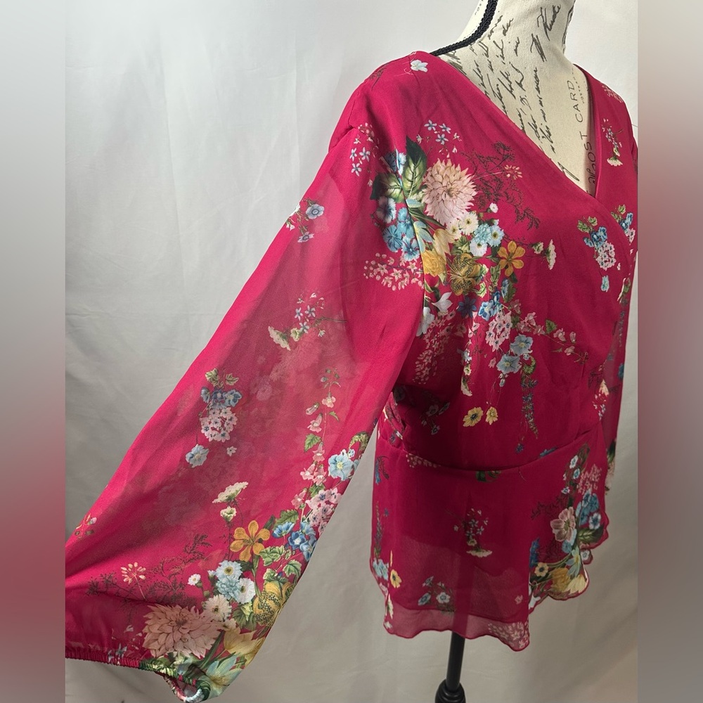 💜Sweet Pea Pink Floral Tunic Top - Picture 4 of 11